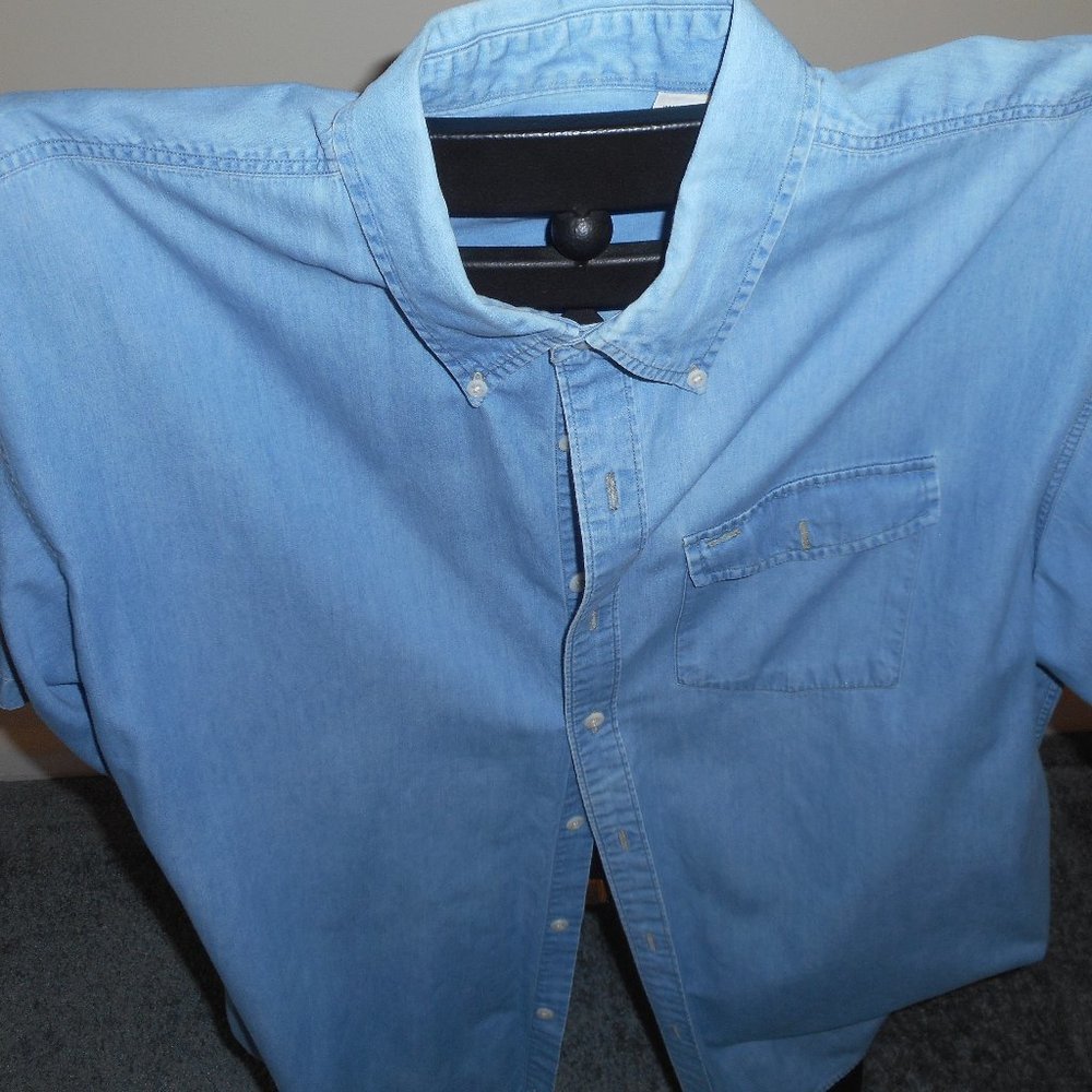 Men's LL Bean Short Sleeve Button-Down Shirt